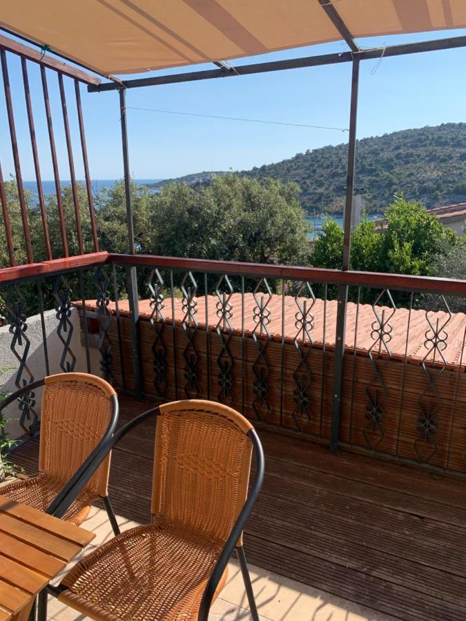 One Bedroom Apartment With Terrace And Seaview - B Sevid Esterno foto